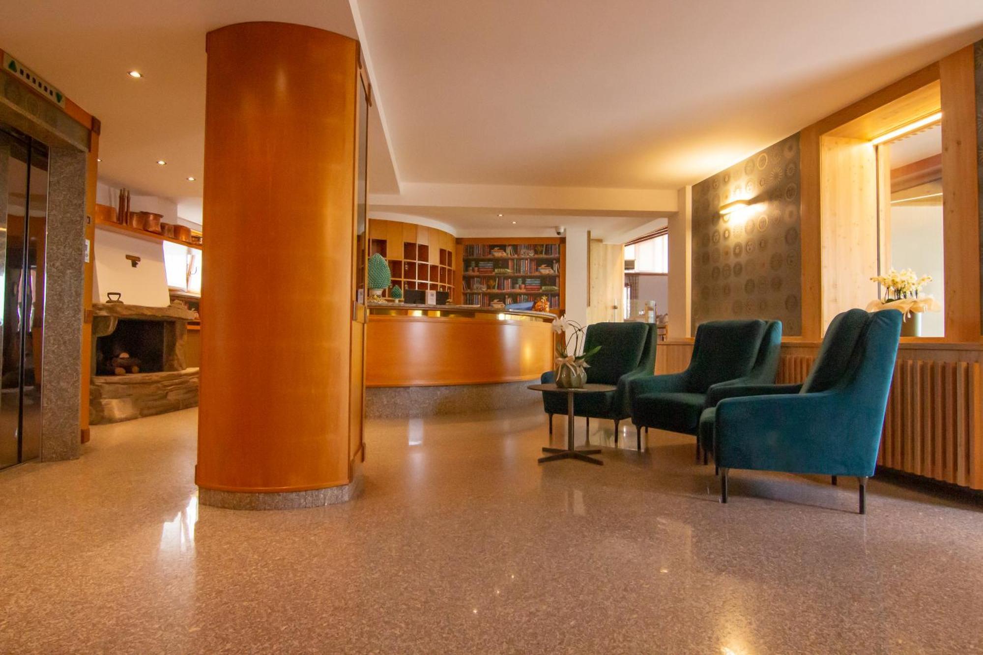 Hotel Miralago Bossico Eksteriør bilde